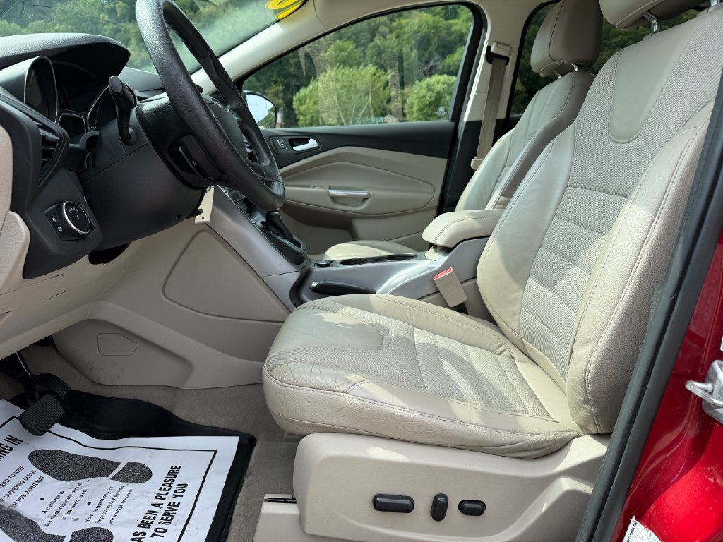 Used 2016 Ford Escape SE w/ SE Chrome Package AWD/4WD image 18