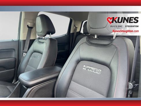 Used 2016 GMC Canyon SLE w/ All Terrain Adventure Package AWD/4WD image 20