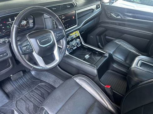 Used 2022 GMC Yukon XL Denali AWD/4WD image 10