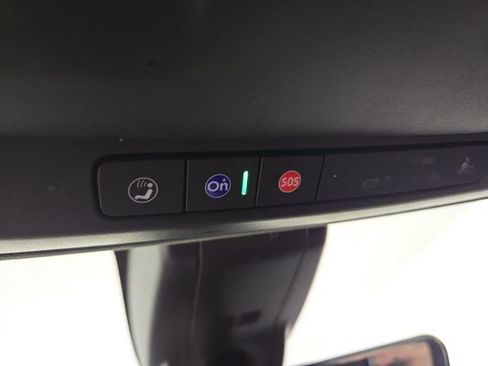 Used 2022 Chevrolet Suburban High Country image 28