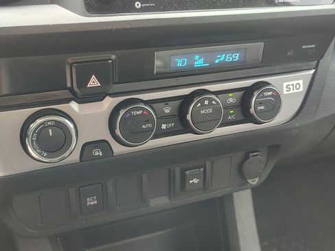Used 2023 Toyota Tacoma SR AWD/4WD image 16