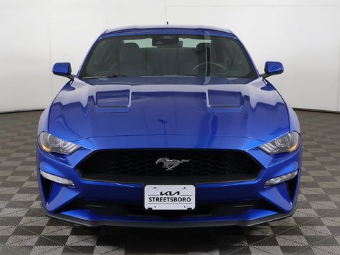 Used 2021 Ford Mustang EcoBoost image 8