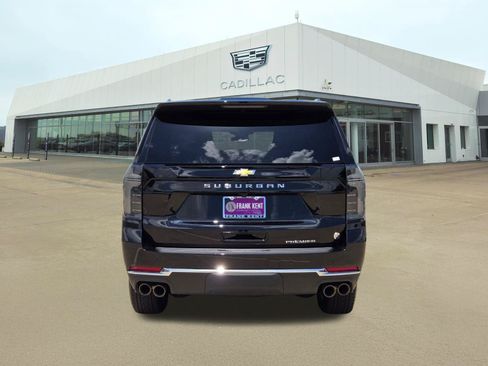 Used 2026 Chevrolet Suburban Premier w/ Sun And Tow Package AWD/4WD image 5