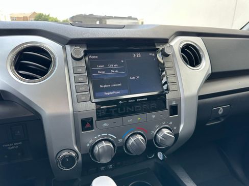 Used 2020 Toyota Tundra SR5 w/ SR5 Upgrade Package AWD/4WD image 11