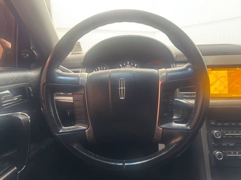 Used 2010 Lincoln MKZ image 18