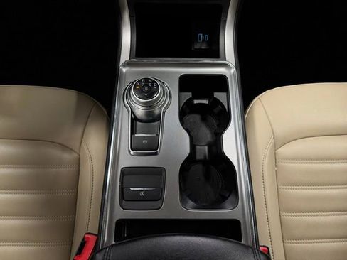 Used 2022 Ford Edge SEL w/ Convenience Package image 31