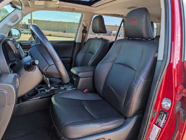 Used 2021 Toyota 4Runner TRD Off-Road Premium w/ Moonroof Package AWD/4WD image 24