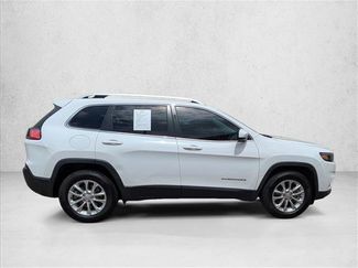 Used 2019 Jeep Cherokee Latitude w/ Popular Appearance Group AWD/4WD video 4