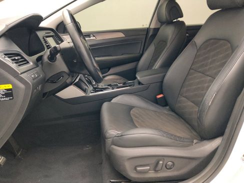 Used 2016 Hyundai Sonata Sport w/ Option Group 02 FWD image 17