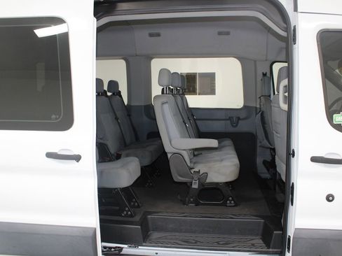 Used 2017 Ford Transit 350 XLT image 25