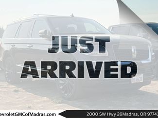 Used 2021 Lincoln Navigator Reserve AWD/4WD video 1