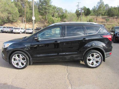 Certified 2019 Ford Escape Titanium AWD/4WD image 3