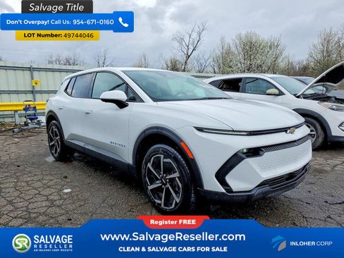 Used 2025 Chevrolet Equinox EV LT w/ Comfort Package image 5