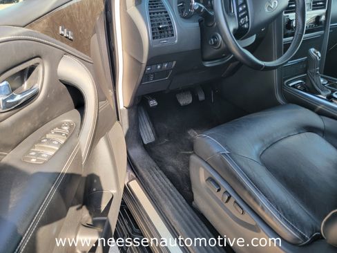 Used 2024 INFINITI QX80 Luxe image 16