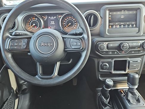 Used 2022 Jeep Wrangler Unlimited Sport AWD/4WD image 14