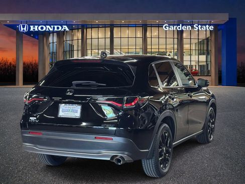 Used 2024 Honda HR-V Sport image 4