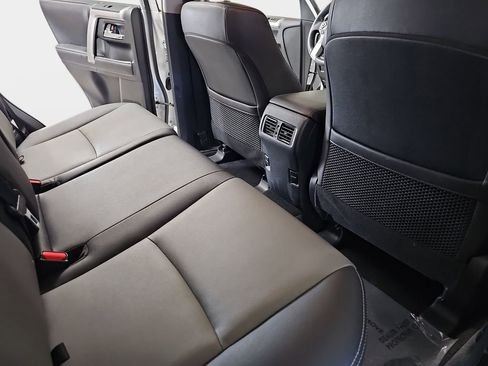 Used 2019 Toyota 4Runner SR5 Premium AWD/4WD image 13