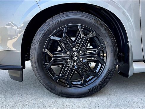 New 2026 INFINITI QX80 4WD image 26