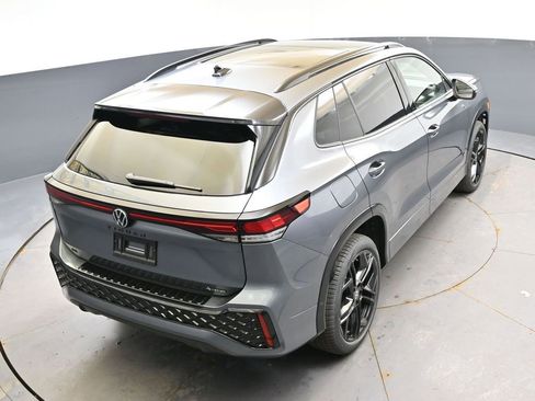 New 2026 Volkswagen Tiguan SE R-Line AWD/4WD image 40