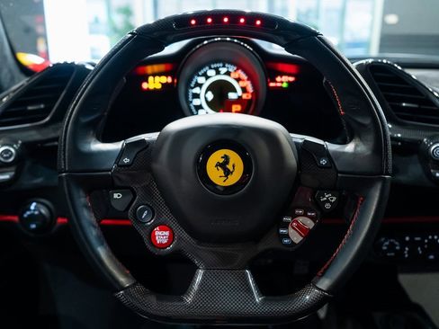 Certified 2019 Ferrari 488 Pista Coupe image 5