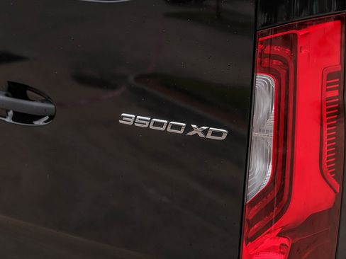 Used 2024 Mercedes-Benz Sprinter 3500 image 73