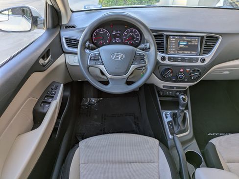 Used 2021 Hyundai Accent SEL image 11