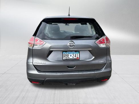 Used 2015 Nissan Rogue S image 5