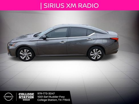 Used 2025 Nissan Altima 2.5 S image 6