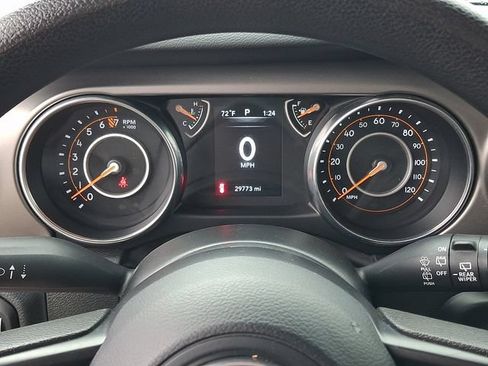 Used 2022 Jeep Wrangler Unlimited Sport AWD/4WD image 21
