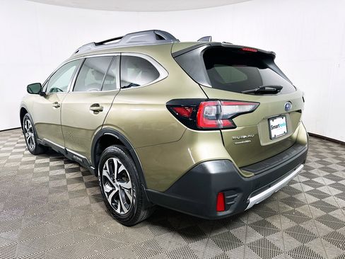 Used 2022 Subaru Outback Limited AWD/4WD image 5
