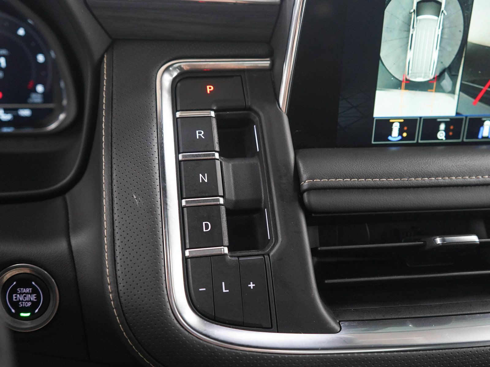 Used 2022 GMC Yukon SLT w/ SLT Premium Package AWD/4WD image 23
