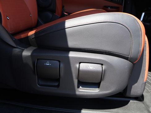 Used 2024 Kia Carnival SX Prestige FWD image 15