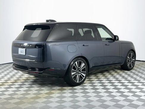 Used 2025 Land Rover Range Rover SE AWD/4WD image 5