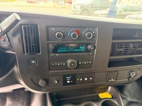 Used 2019 Chevrolet Express 2500 w/ Driver Convenience Package image 10