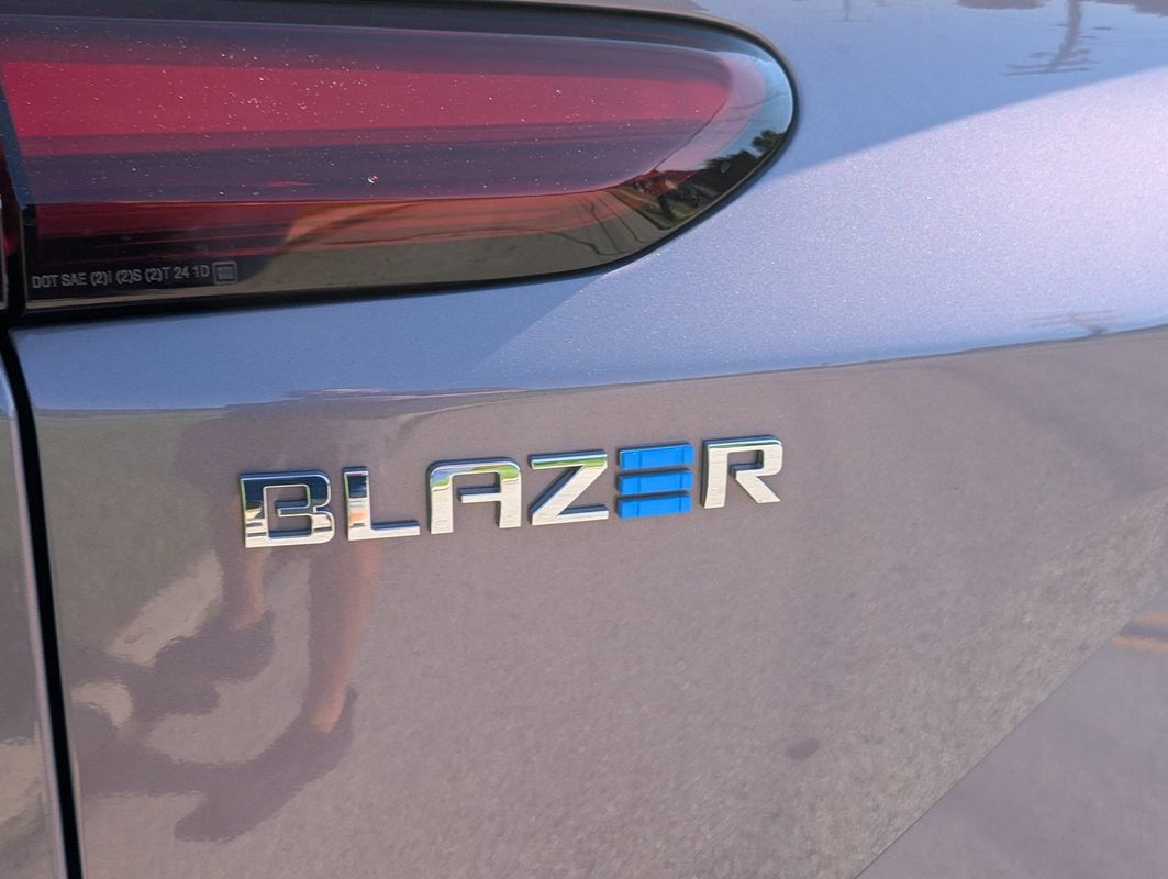 Used 2024 Chevrolet Blazer EV LT AWD/4WD image 22