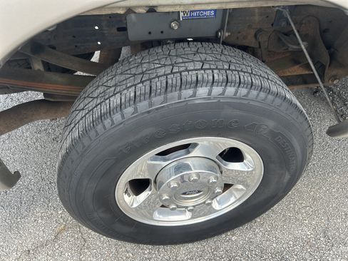 Used 2005 Ford F250 Lariat RWD image 44