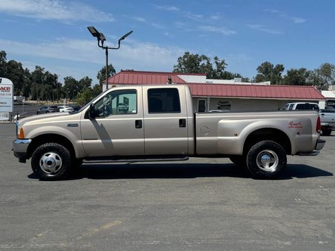 Used 1999 Ford F350 4x4 Crew Cab DRW Super Duty image 2