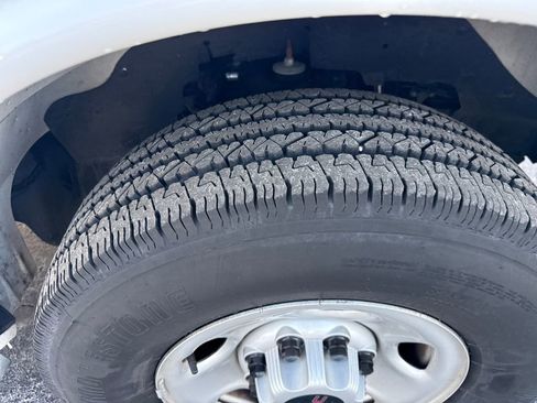 Used 2024 GMC Savana 2500 w/ Driver Convenience Package image 25