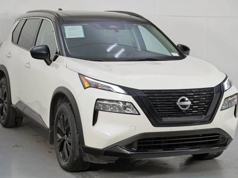 Used 2023 Nissan Rogue SV w/ SV Premium B Package image 49