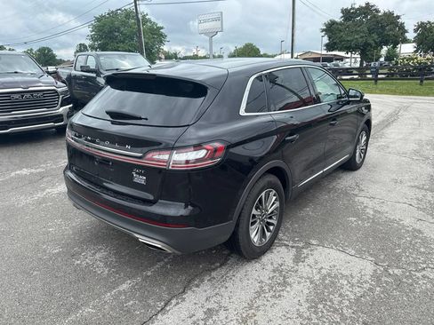 Used 2019 Lincoln Nautilus Select FWD image 3