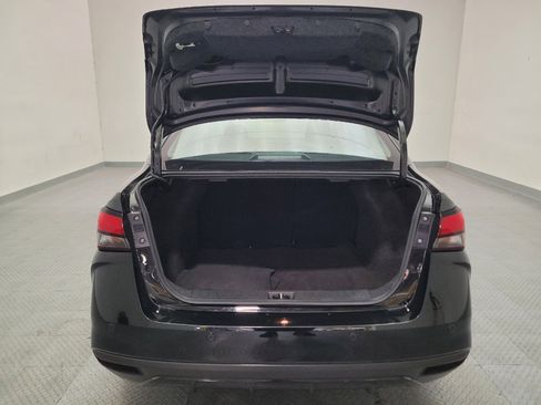 Used 2025 Nissan Versa SV FWD image 29