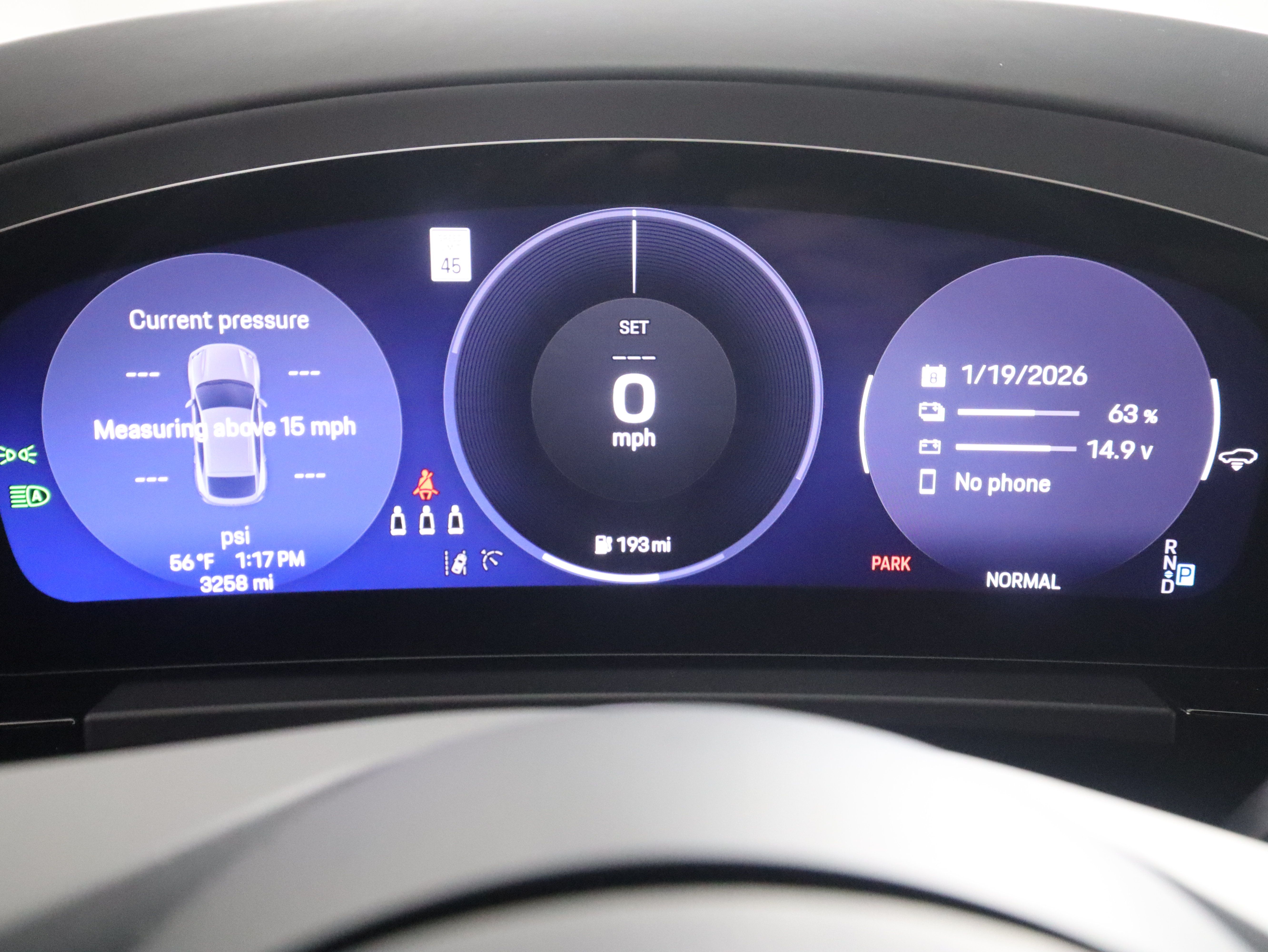 Used 2025 Porsche Macan 4 Electric AWD/4WD image 18