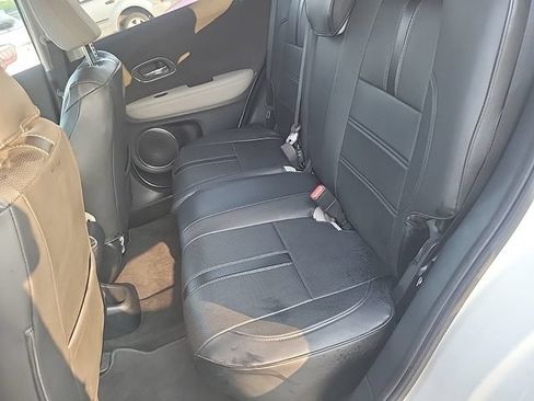 Used 2022 Honda HR-V EX image 11