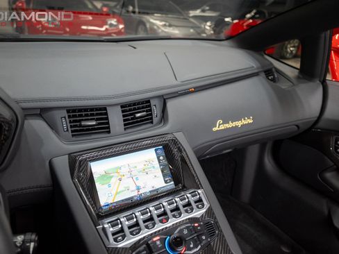 Used 2017 Lamborghini Aventador LP 700-4 image 76