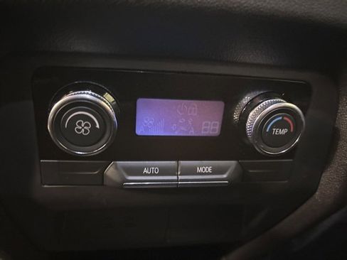 Used 2025 Buick Enclave Preferred image 18