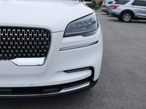 Used 2023 Lincoln Aviator Reserve w/ Elements Package Plus image 44