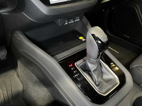 Used 2025 Subaru Forester Touring AWD/4WD image 35