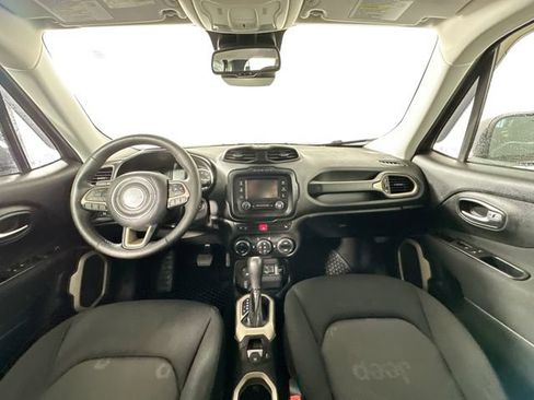 Used 2016 Jeep Renegade Latitude w/ Popular Equipment Group AWD/4WD image 31