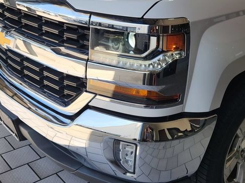 Used 2018 Chevrolet Silverado 1500 LT w/ Texas Edition RWD image 8