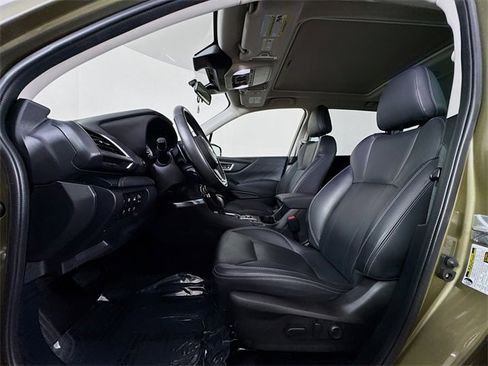 Used 2023 Subaru Forester Touring image 39